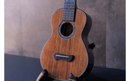 【Leaf Instruments】 ウクレレ 「照り葉」 コンサート サイズ ハワイアンコア | 楽器 弦楽器 音楽 ウクレレコンサート ハードケース付き
