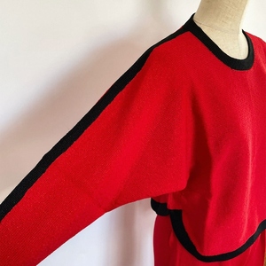 27 red black tops
