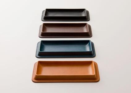 colmレザートレイMサイズ　ブラウン　立体成型で作った本革製トレー