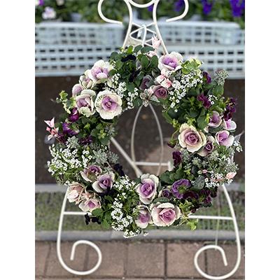 ふるさと納税 藤枝市 葉牡丹ハンギングリース寄せ植え |  | 01