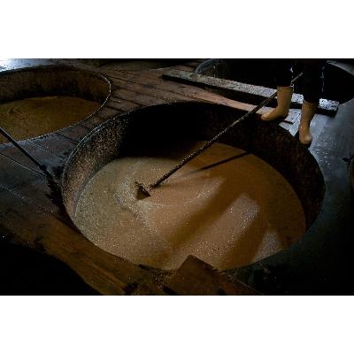 ふるさと納税 防府市 木桶で仕込む地産醤油　角瓶がとってもお洒落な3種類じゃねセット |  | 01
