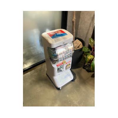 ふるさと納税 山梨県 課題解決型地域活性化富士山オリジナルアイテム 缶バッジ8個・スタンド1個・キーホルダー1個 |  | 03