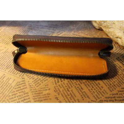 ふるさと納税 栗東市 馬九(うまく)いくラウンドファスナーペンケース(ダークブラウン) |  | 03