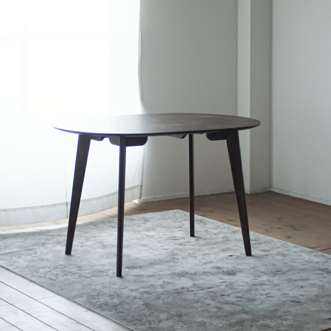 【ふるさと納税】ウォルナット材のオーバルダイニング 120cm ダイニングテーブル 楕円形 天然突板 ウォルナット材 ラバーウッド 木製 ウレタン塗装 テーブル 机 食卓 ナチュラル 家具 インテリア 福岡県 柳川市 送料無料