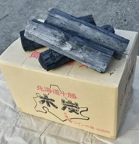 驚きの火力！名人が作った十勝木炭15kg 長持ち木炭 ミズナラ使用木炭 森の名人の木炭