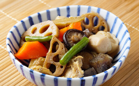 くまモン 九州しょうゆ 300ml×6本【株式会社山内本店】[BHAE057]