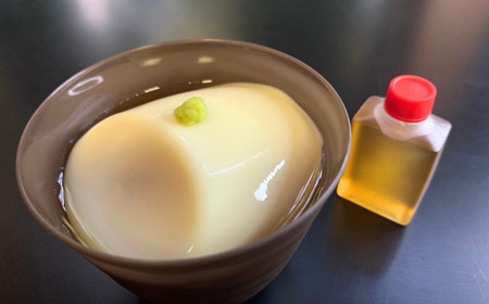 湯葉(ゆば)豆腐 8個入り 湯葉豆腐にピッタリな だし汁 黒みつ タレ付き 老舗料亭の湯葉豆腐 大豆 豆乳 湯葉  デザート 栄養豊富 お土産 手土産 ギフト 8個セット【010S669】