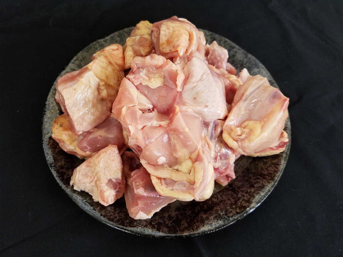 【ふるさと納税】 はかた地どり ぶつ切り肉 約1kg 吉富町/株式会社吉浦コーポレーション[BGAD006]