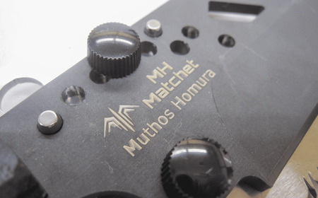 MH Matchet 洋鉈 藪漕ぎ鉈 全長466mm ノコギリ ステンレス黒化処理 燕三条 Muthos Homura