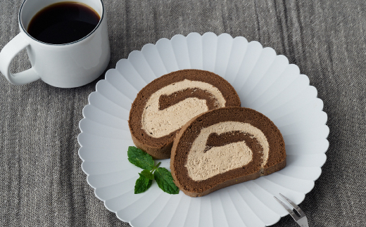 【プレミアム米粉ロールケーキ】焙煎ほうじ茶ロール【グルテンフリー 誕生日 ギフト 洋菓子 焼菓子 ほうじ茶】(H053292)