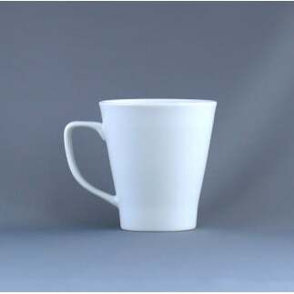 有田焼 マグカップ〈山ぶどう文〉【赤絵白磁硯処 雪月花】食器 器 うつわ 手描き 伝統工芸 ギフト 贈り物 45000円 A45-327_イメージ4