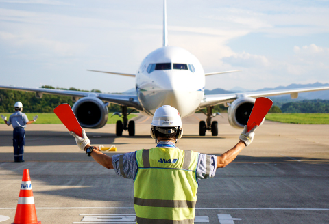 D-1283-412 【2026年4月12日】石見空港開催！業務見学・空港教室ツアー (3名様プラン)