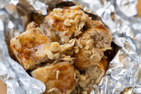 【ブエノチキン】★切り分けカットタイプ★沖縄県産やんばる若鶏の丸焼き【1袋】｜惣菜 おかず 鶏肉 国産 チキン ローストチキン