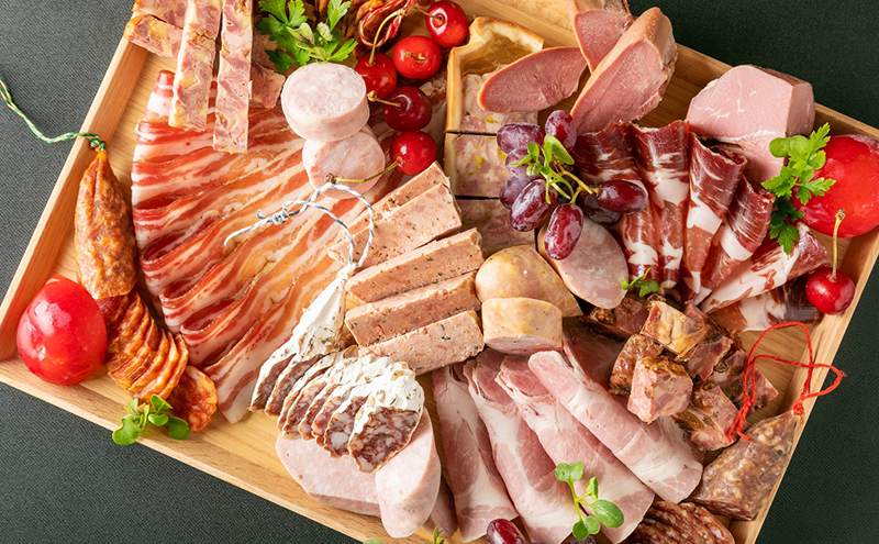 サラミ ソーセージ 6種 セット チョリソ チョリソー 白カビサラミ コッパ パンチェッタ ウィンナー ウインナー 白カビ 詰め合わせ ギフト プレゼント 贈答 熟成 熟成肉 お肉 豚肉 おつまみ つ