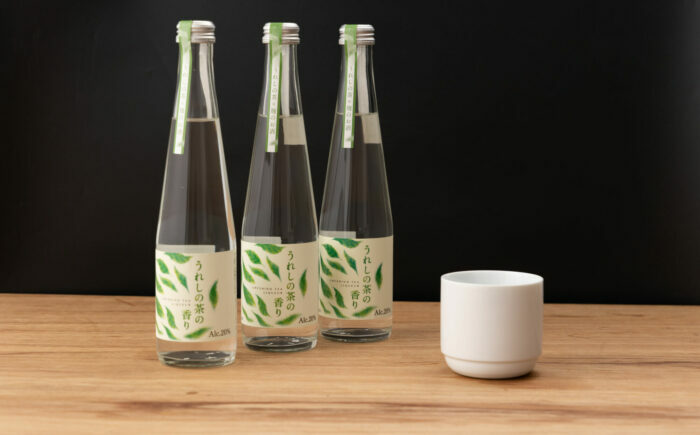 うれしの茶の香り（うれしの茶×麹のお酒）300ml×3本 / 焼酎 いいちこ お酒 / 佐賀県 / 有限会社嬉野酒店 [41AIAA003]