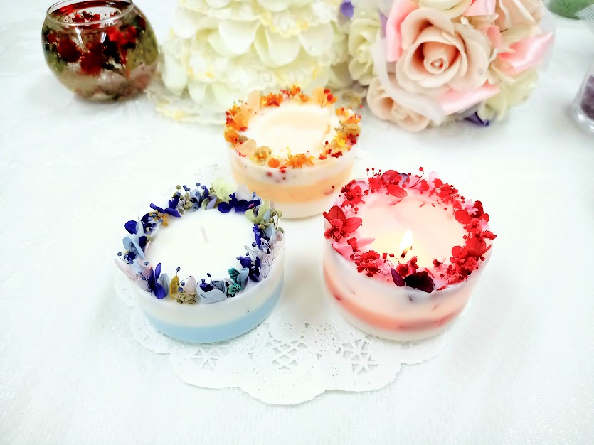 新宿フラワークラフト体験工房 お花で可愛いフラワーケーキキャンドル作り