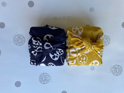 「米屋のこだわり阿賀野市産」亀紺屋コラボ！ハンカチ包みコシヒカリ 1E09008