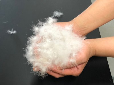 OZU ホワイトダックダウン50%入り ウォッシャブル羽毛ハーフケット 約100×150cm OZF-45 ブルー色 [1602]