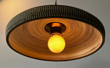 小鹿田焼　焼き締め本焼きランプシェード（トビカンナ） 日田市 / エラノイワ 小鹿田焼 トビカンナ ランプシェード[ARDL002]