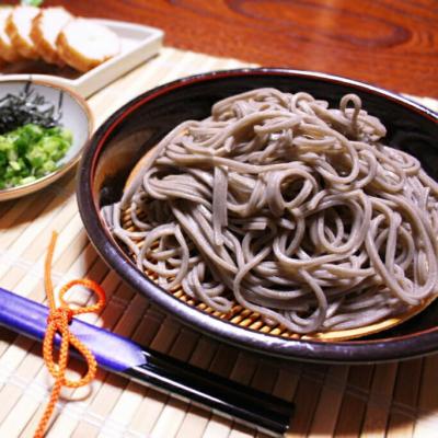 ふるさと納税 出雲市 創業百年老舗の味　児玉製麺「国産出雲新そば(8人前)つゆ付き」【1-045】 |  | 01