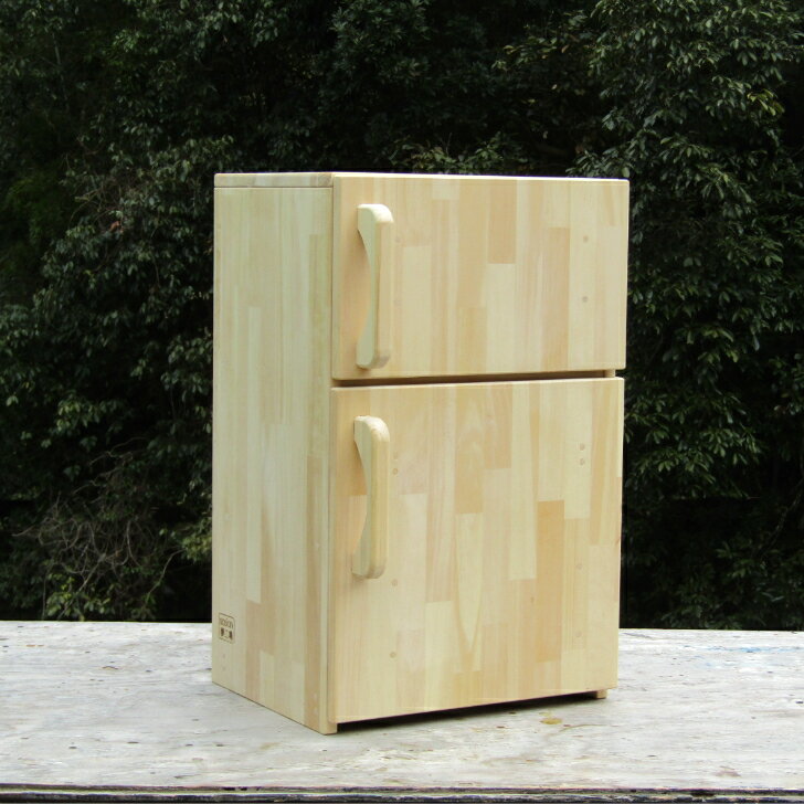 【ふるさと納税】手作り木製 おままごと冷蔵庫 完成品 1個 パイン材 収納 家具 子供用 知育玩具 扉 左右選択可能 ドアポケット 玉子立て付き キッズ ルーム インテリア かわいい おもちゃ おしゃれ シンプル 天然木 sosion夢工場 大阪府 泉佐野市 送料無料