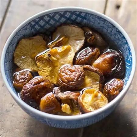 大分県産乾椎茸　上どんこ(120g)_惣菜・加工品 乾物    野菜 しいたけ きのこ シイタケ 椎茸_【1115934】