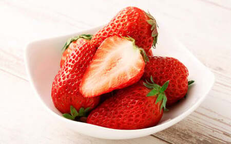 寒蜜いちご 紅ほっぺ 大粒 4パック（約300g×4パック）【2025年12月下旬-2026年1月下旬発送予定】 【配送不可：北海道・沖縄・離島】 ｜いちご 苺 紅ほっぺ 果物 くだもの フルーツ 菊