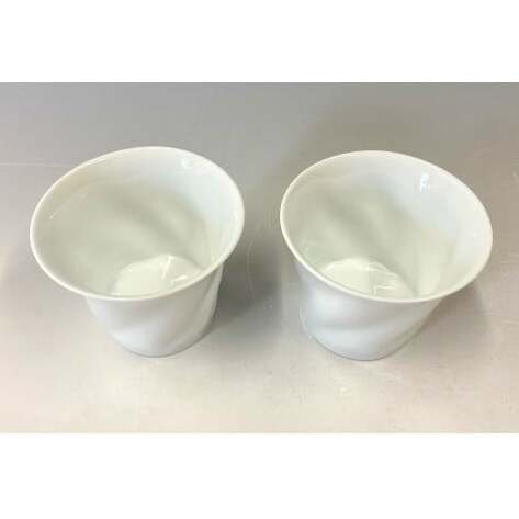 中仙窯 有田焼 白磁 ひねり蕎麦猪口ペア 中尾純作 作家 作家物 白磁 白 器 食器 蕎麦猪口 カップ 小鉢 伝統工芸 和食 日本食 A40-297_イメージ3