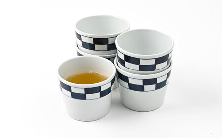 【波佐見焼】 和福 マルチカップ 市松 そば猪口 オリジナル 縁起もの【福田陶器店】[PA388]