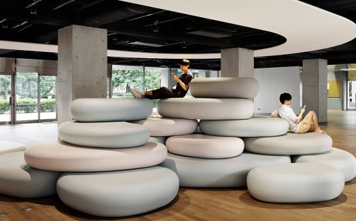 Pebble C （C700） 椅子 イス インテリア オブジェ 置物