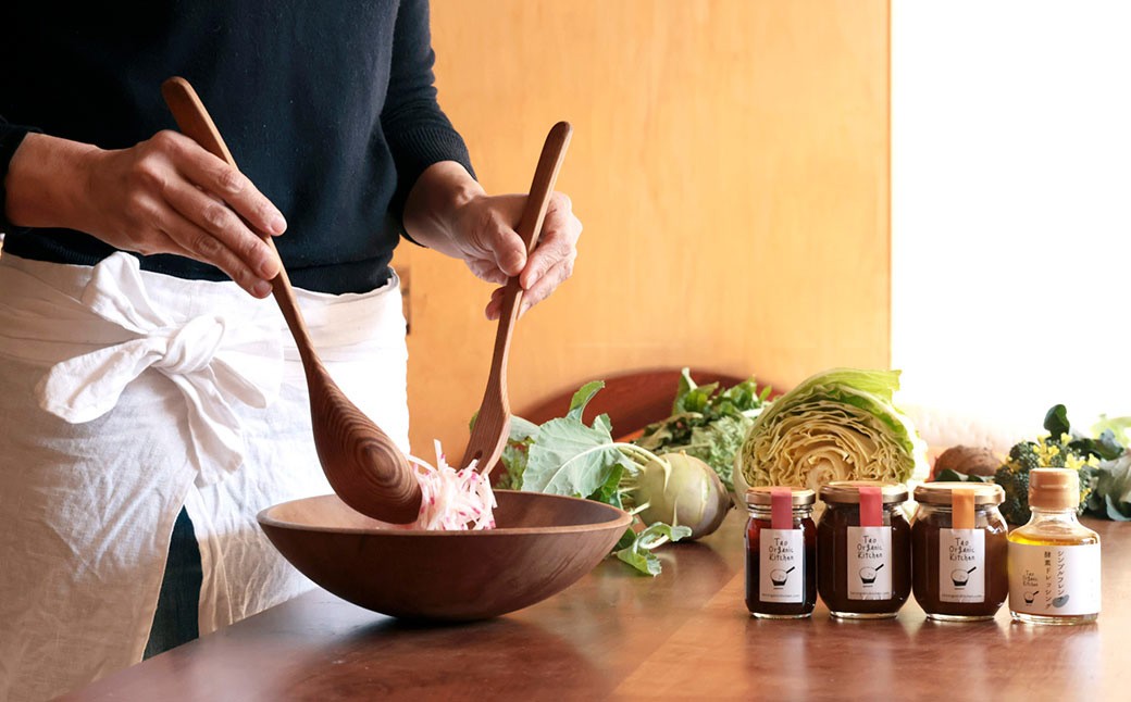 019-687 リネンエプロンと料理お助けセット コラボ企画 調味料 ラー油 ドレッシング エプロン 日用品