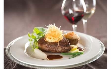 【超希少部位】 肉 常陸牛A5シャトーブリアン ステーキ 200g × 3枚 木箱入り・特製タレ／マスタード付き 肉のイイジマ（DU-34）