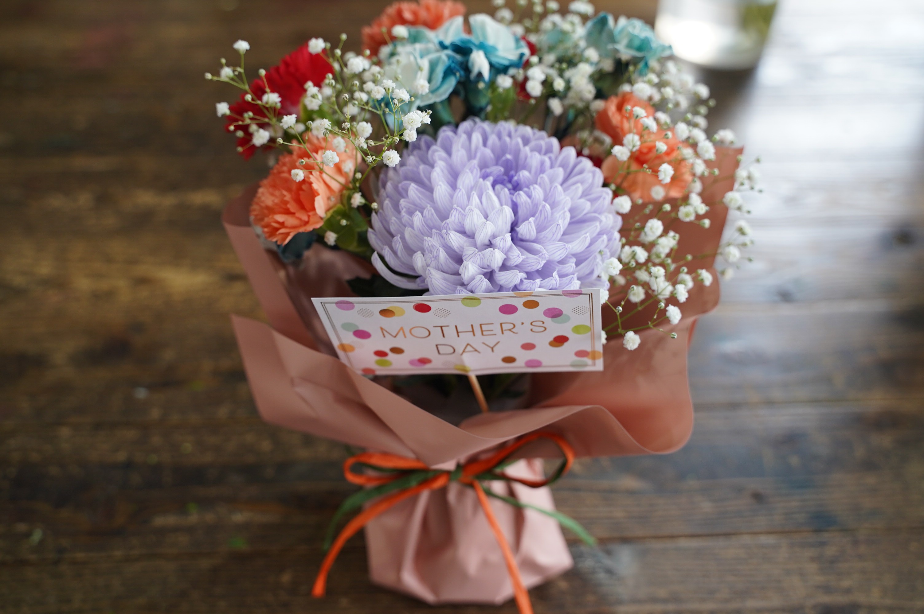 ※お花の本数と色味は仕入れ状況によって多少異なります。