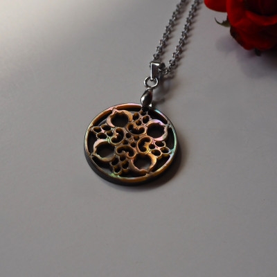 
                  茶蝶貝「大極門の錺金具」ペンダント【1681052】
                