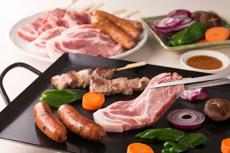 豚肉 肩ロース ブロック 約 5kg 黒岩豚太 くん  （くろいわ産地直売所）冷蔵 ロース ブロック肉 2.5kg × 2 とんかつ ステーキ トンテキ 