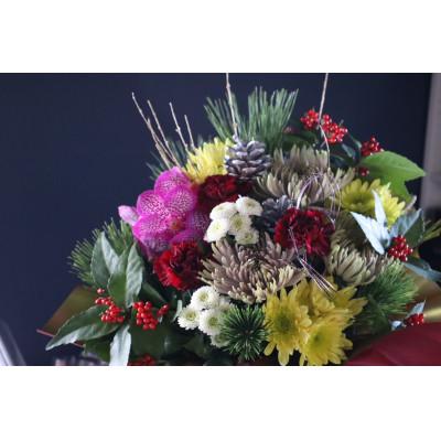 ふるさと納税 筑西市 お正月のお花のアレンジメント*Lサイズ/花瓶不要!届いてそのまま飾れるフラワーアレンジ |  | 01