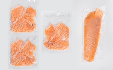 アトランティックサーモンセット（ブロック300g 切り落とし150g×3パック 計750g） 小分け 鮭 国際規格SQF2000 さけ シャケ しゃけ sake カルパッチョ ソテー レアステーキ 贈