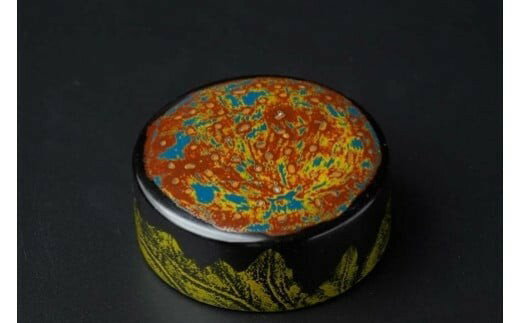 【ふるさと納税】かりゆし書鎮（中）作品名【地球の輝き】