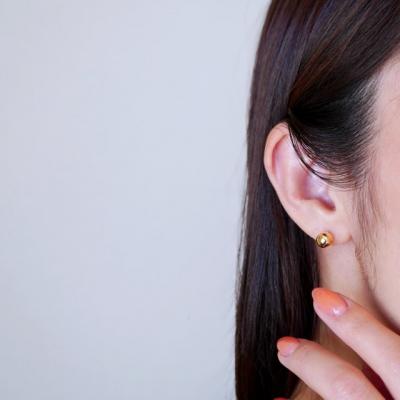 ふるさと納税 甲府市 【ジュエリー】K18 イエローゴールド地金ボールシンプル ピアス(7mm) 保証書付 KO-0033 |  | 02