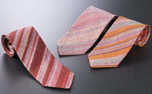 
            「伝統的工芸品」伊那紬（ネクタイ）赤系色[№5659-1066]
          