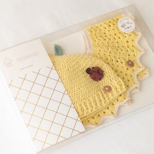 HOPPL(ホップル)手編みニットビブ＆キャップセット(レモン/サイズS)【1626193】