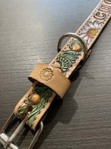 a61-001　中型 犬 の 首輪