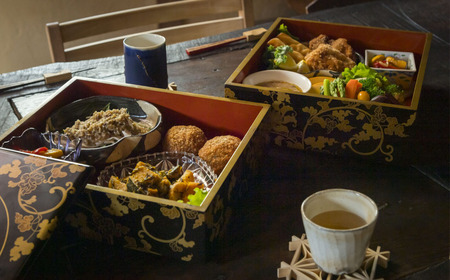 「アイショウ」一日ひと組の宿 ご夕食「厳選食材を使ったお重」付きプラン宿泊券 1泊3名様 | 宿泊