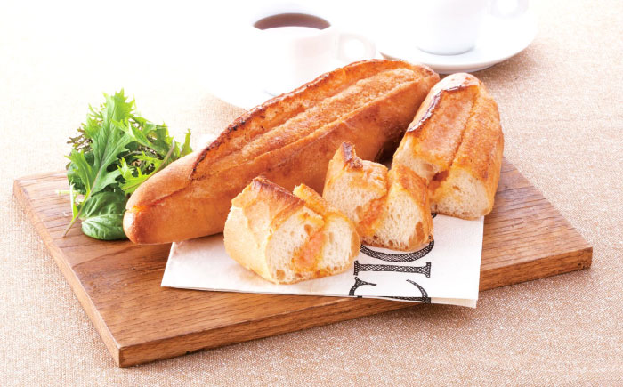 明太子屋が作った博多明太フランス 10本 築上町 / 株式会社 海千 [ABEQ010]