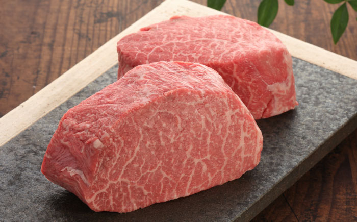 
            【数量限定】【GI認証】くまもとあか牛シンシンブロック 約300g×2枚 【有限会社 三協畜産】 [AYCQ021]
          