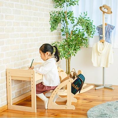 ふるさと納税 美作市 IKONIH Furnitur キッズチェアー |  | 03