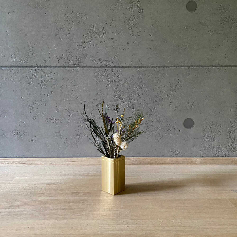 【ふるさと納税】CTSH LIGHT. 一輪挿し＜SQUARE＞ 瑞浪市 / ジオニック インテリア フラワーベース 真鍮 ゴールド[AZBQ126]