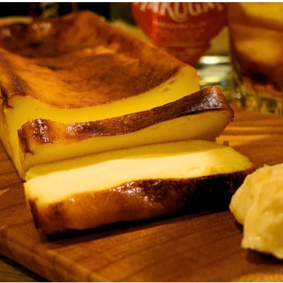 ラム酒香る【のんべえバスクチーズケーキ】自家製ウォッシュチーズ使用 お酒に合う 濃厚チーズケーキ【配送不可地域:離島】【1625868】