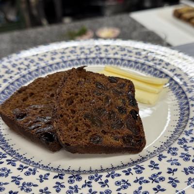 ふるさと納税 大網白里市 本場英国の贅沢アフタヌーンティーセット(スコーン2種・焼き菓子2種・ジャム・クロテッドクリーム) |  | 01