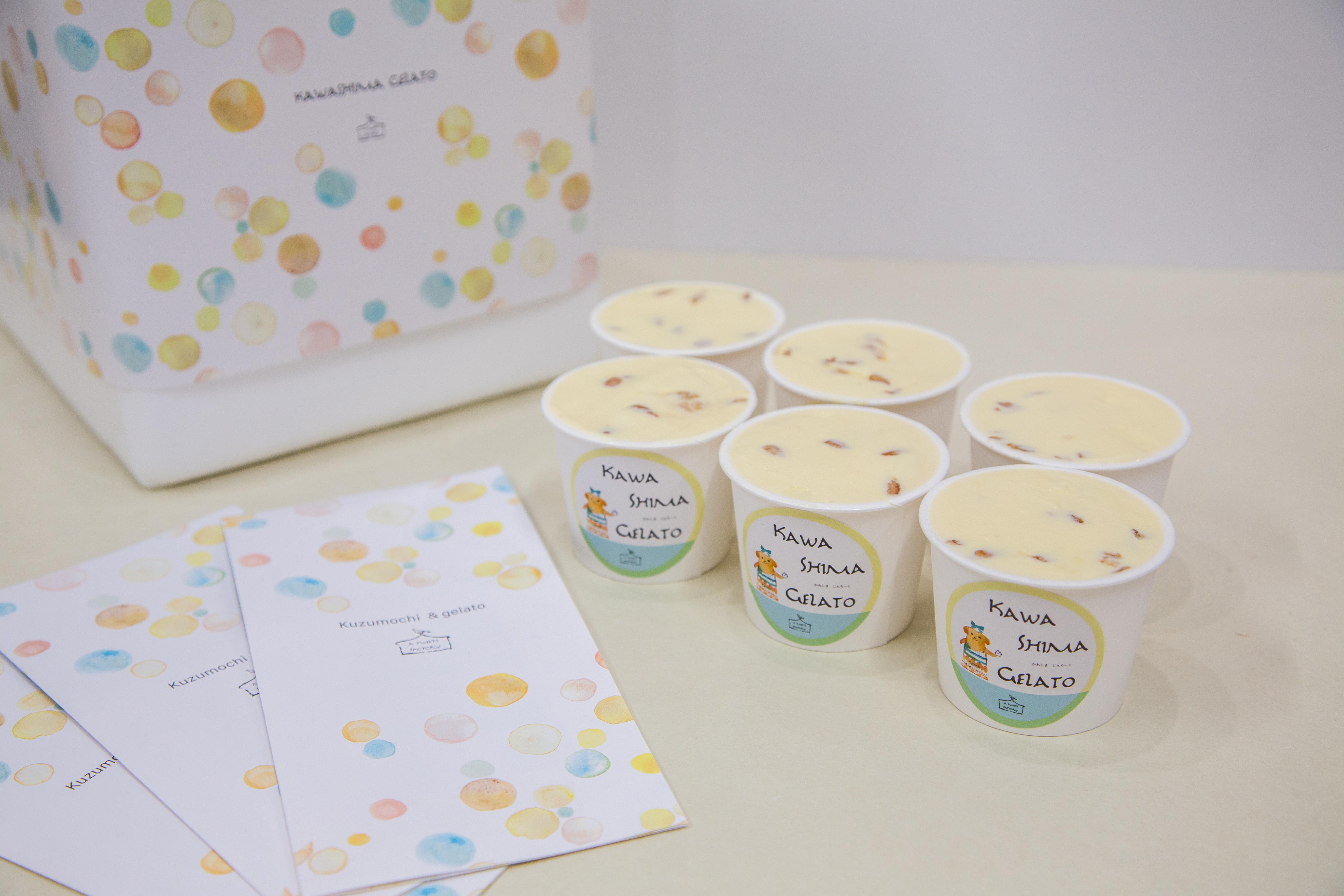 写真のアイスは６個ですが、お届けするお品物は１２個入りです。